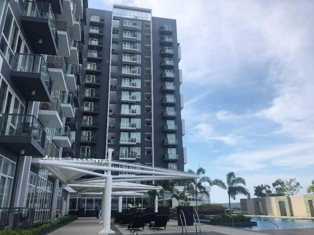 One Pacific Residence Condominium Tower C-16N Lapu-Lapu City Exterior photo